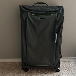 Go Carpisa green large Suitcase